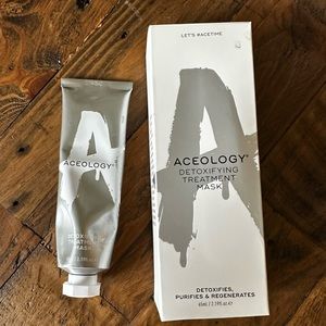 NWT! Aceology Detoxifying Treatment Mask